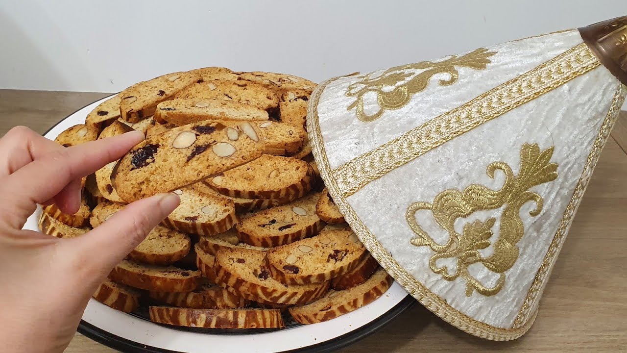 FEKKASS crujiente con almendras y anís
